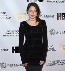 Olivia Luccardi, 36 лет, США Olivia Luccardi, 36 лет,